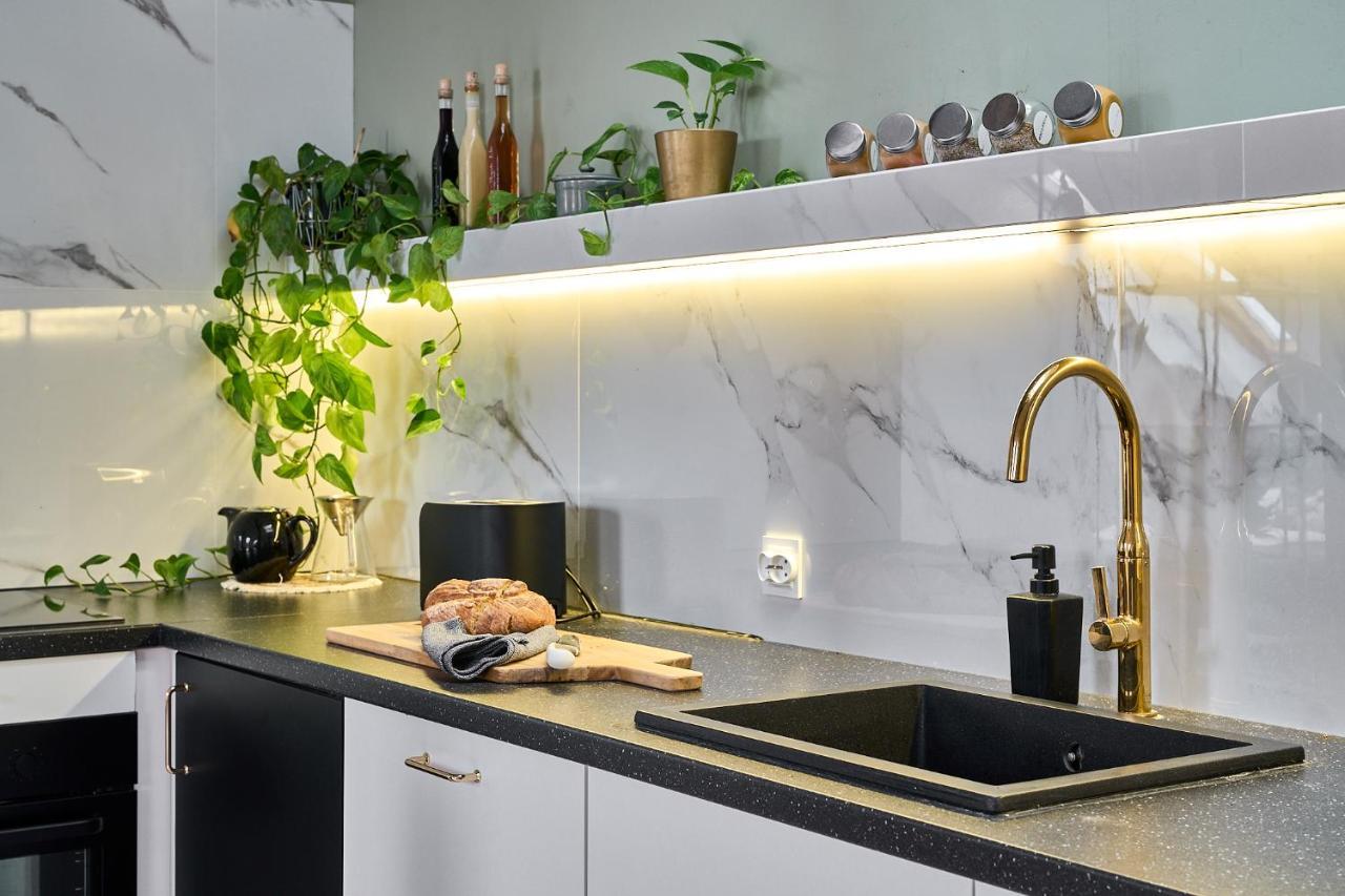 Apartament Flowers - Centrum Poznania Εξωτερικό φωτογραφία